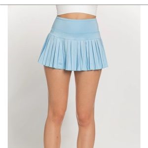 Gold Hinge pleated tennis skirt